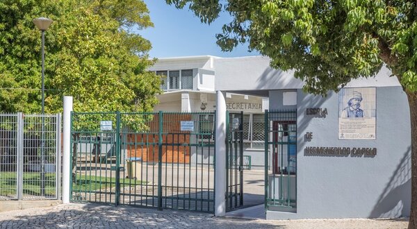 escola_hermenegildo_capelo