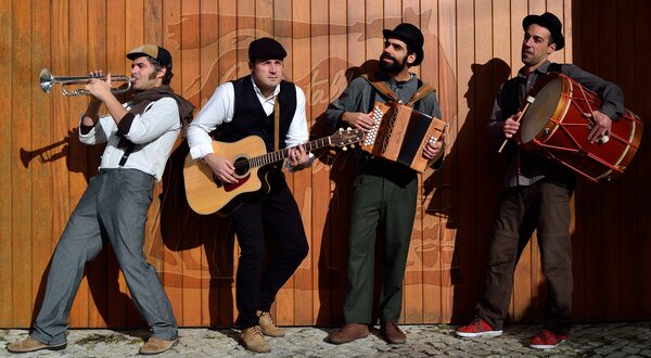 a_batalha_do_modesto_camelo_amarelo