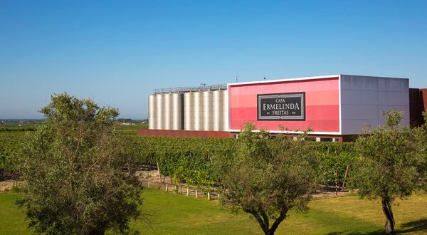 casa_ermelinda_freitas