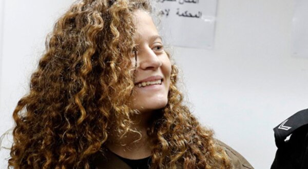 2018-636504302272825761-282