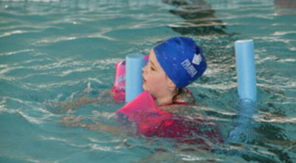 piscina-pinhal-novo-crian_a