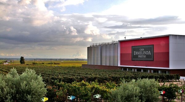 casa_ermelinda_freitas