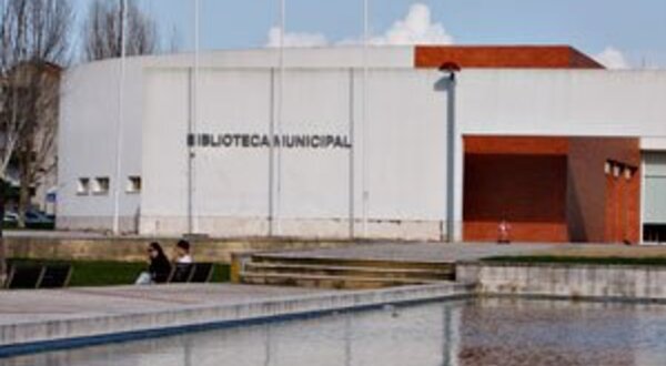 biblioteca_pinhal_novo_2