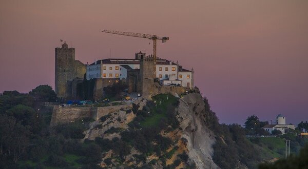 obra_encostascastelo