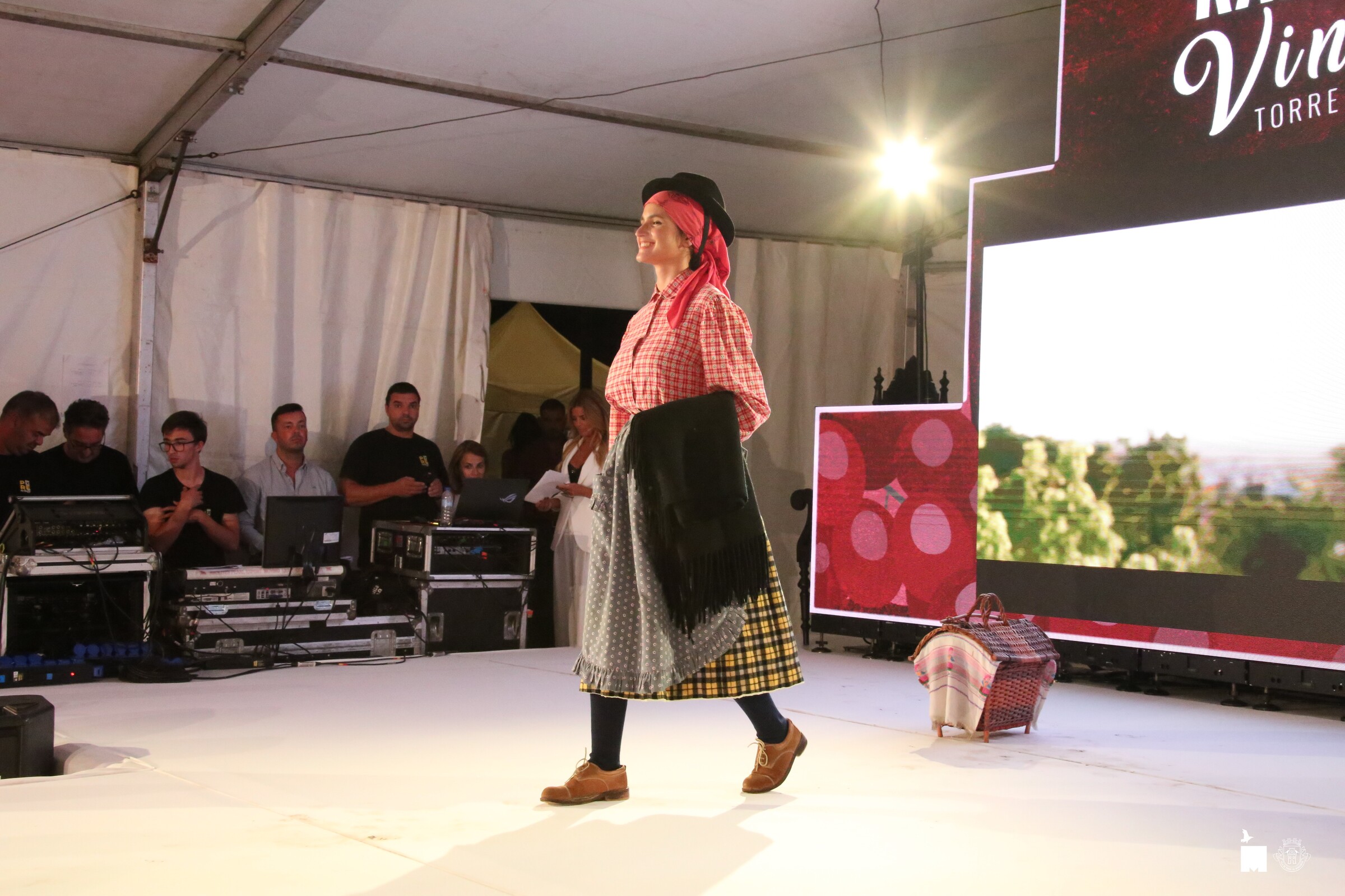 Marta Grega recebe “Prémio Simpatia” - Rainha das Vindimas de Portugal 2023