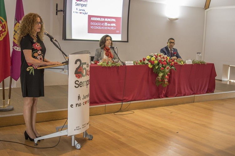  Sessão "Assembleia Municipal - Evocação ao 25 de Abril no Concelho de Palmela"