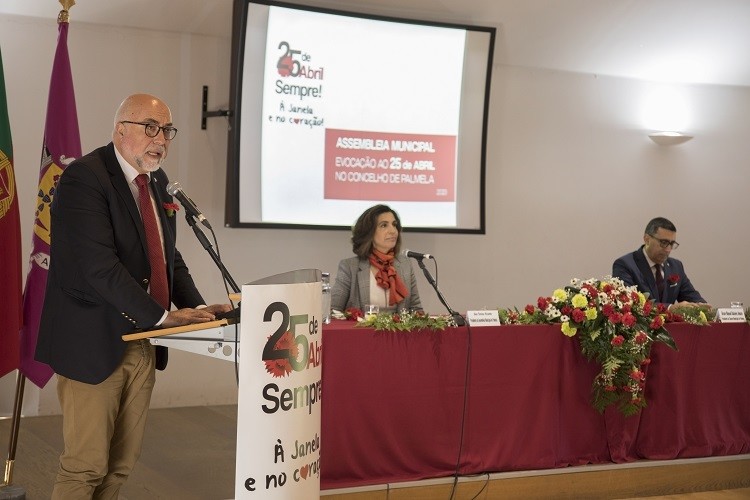  Sessão "Assembleia Municipal - Evocação ao 25 de Abril no Concelho de Palmela"