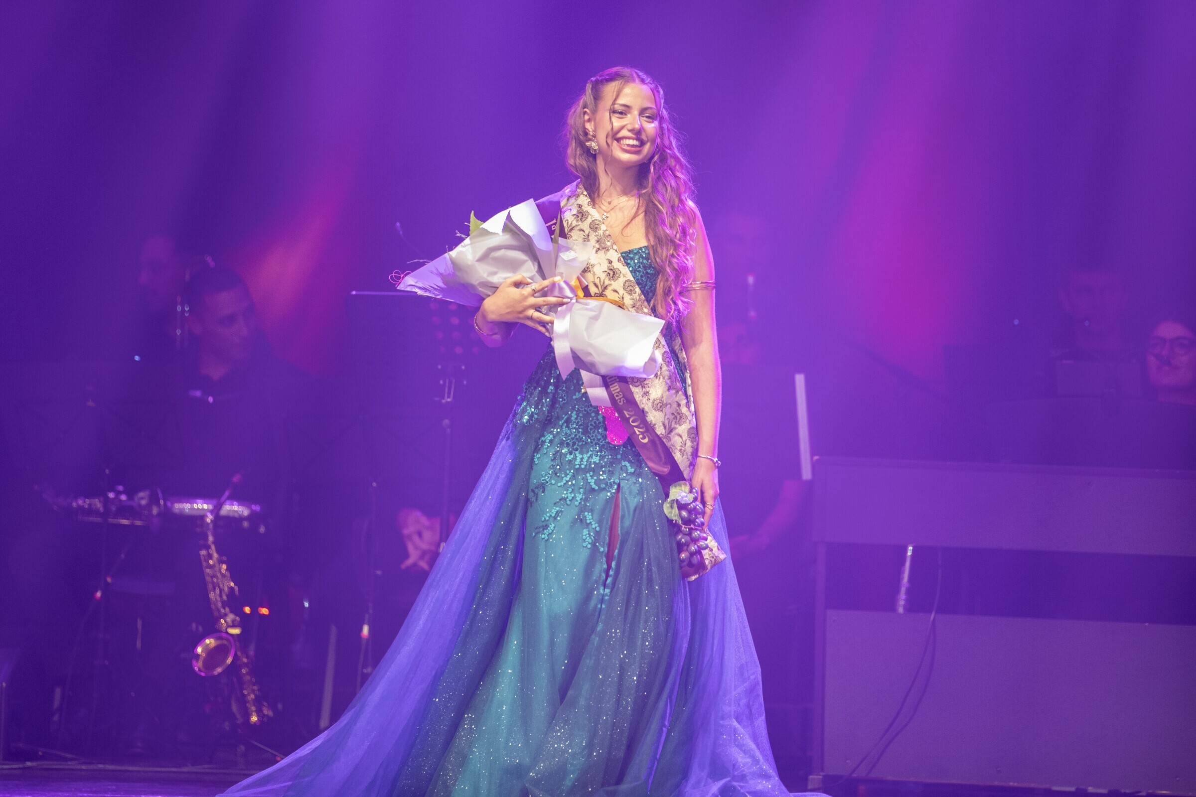 laura_santos__19_anos__palmela_2a_dama_honor