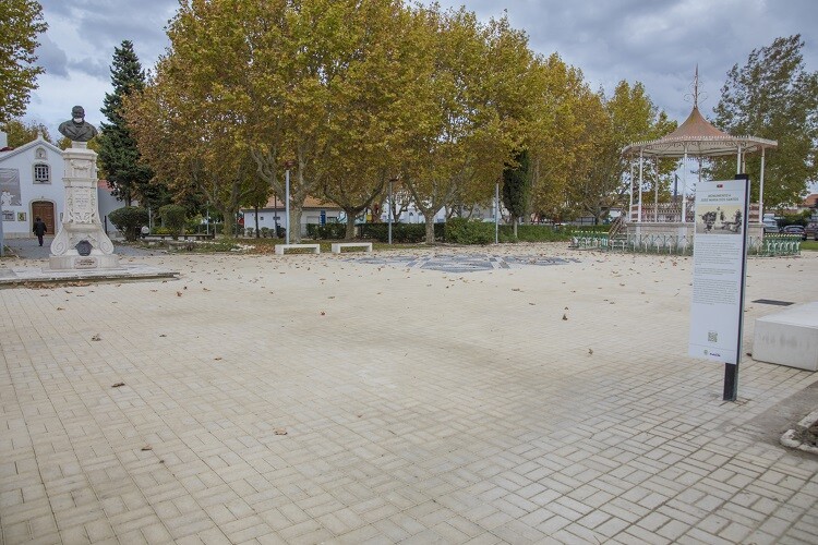 Conheça a história do património da vila de Pinhal Novo.