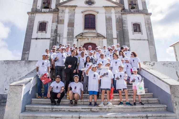 2 (DE)MÃOS POR PALMELA