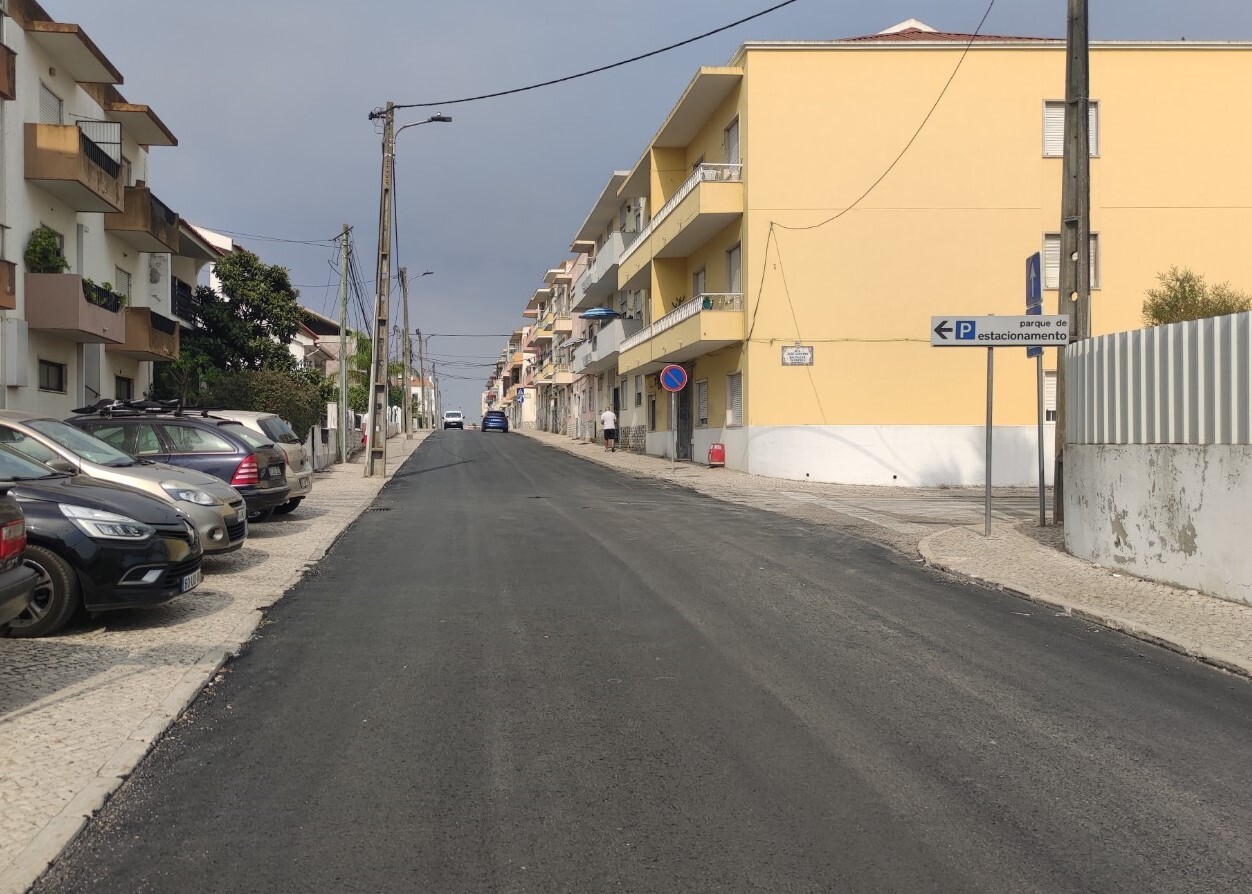Concluída repavimentação da Rua Samuel Lupi Santos Jorge - Pinhal Novo