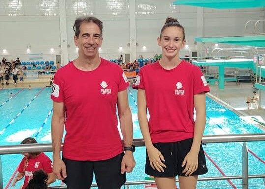 Leonor Parente é Campeã Nacional de Juvenis em natação
