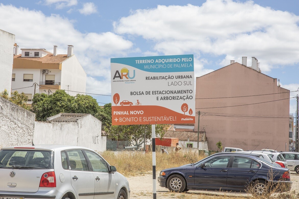 Adjudicado Parque de Estacionamento Ruas D. João de Castro e Mouzinho de Albuquerque-Pinhal Novo