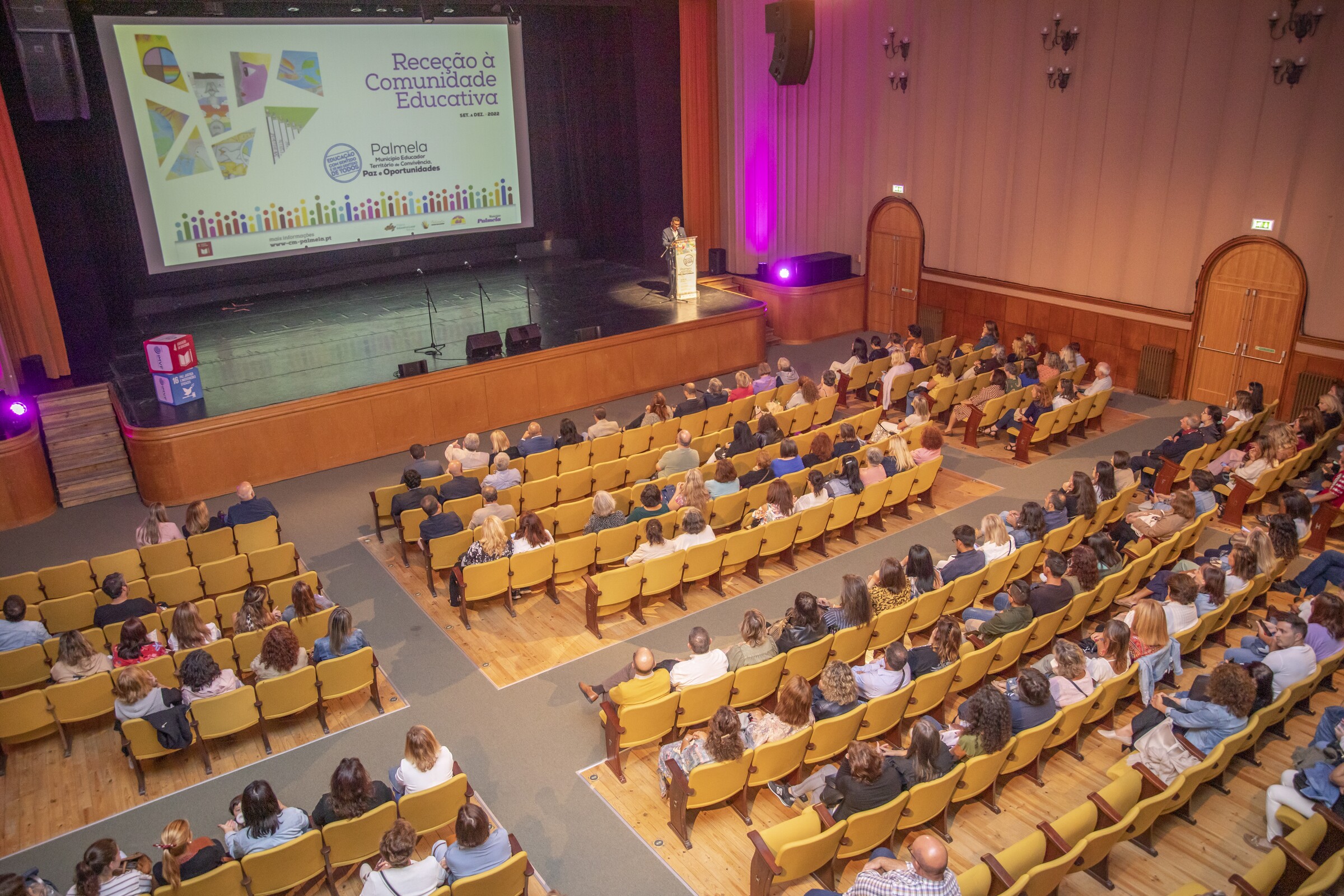 Comunidade Educativa deu as boas-vindas ao novo ano letivo em festa