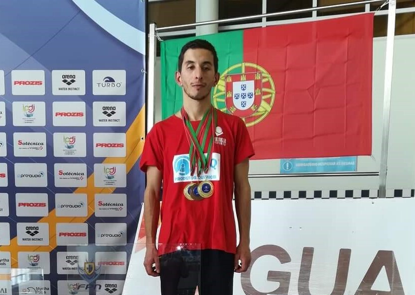 João Cruz conquista títulos de Campeão Nacional de Natação