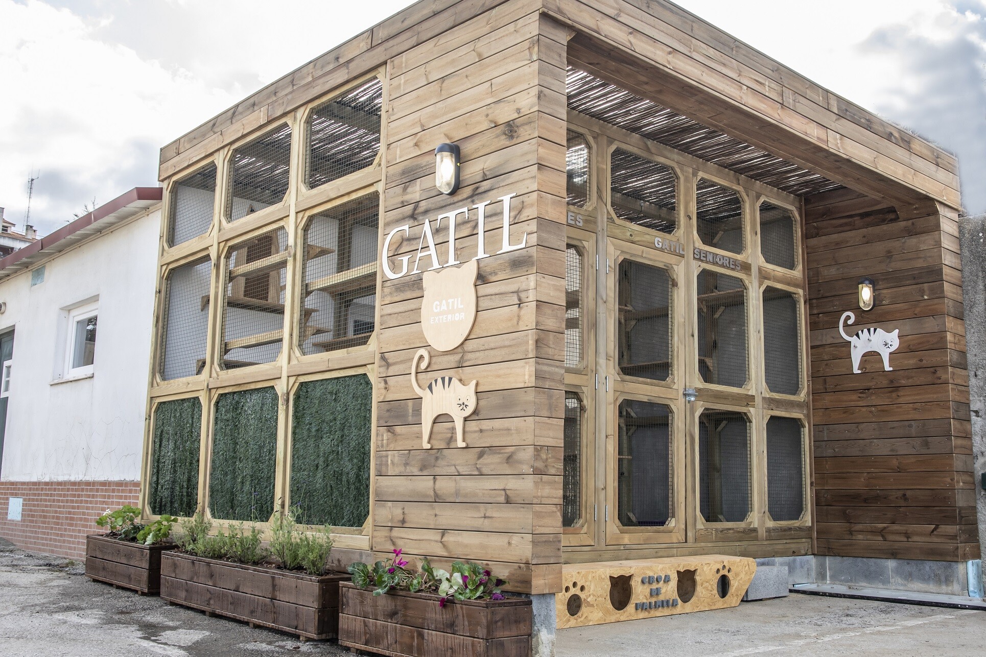 Ampliação do CROA - 2.ª fase do gatil concluída