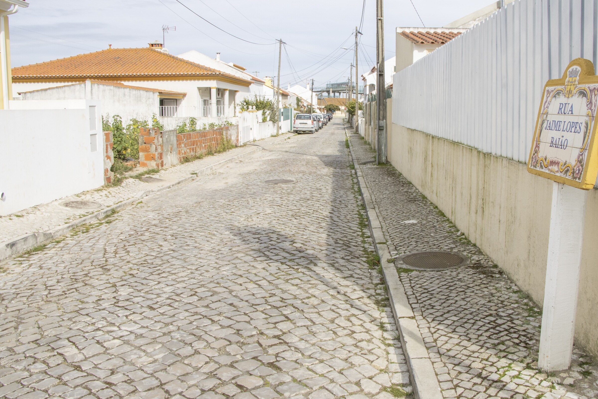Repavimentação da Rua Jaime Lopes Baião/Venda do Alcaide em concurso