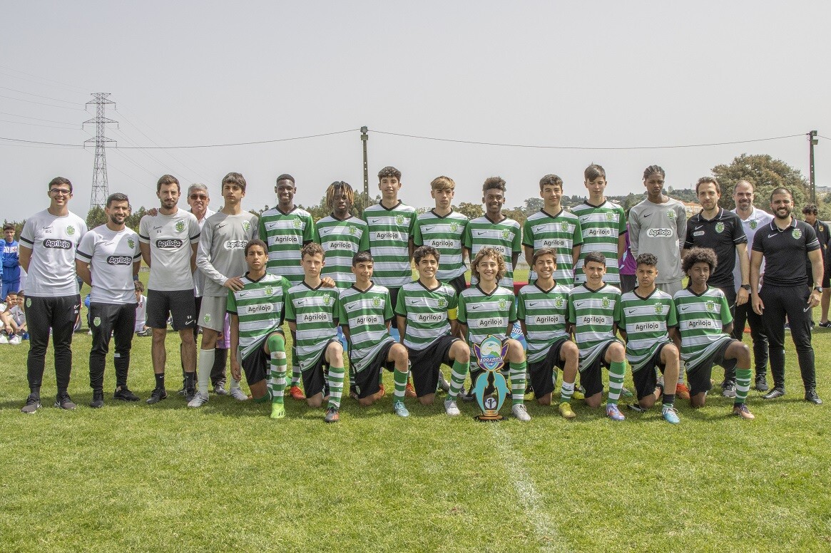 Arrábida Cup 2023 - 160 atletas fizeram a festa do futebol em Palmela