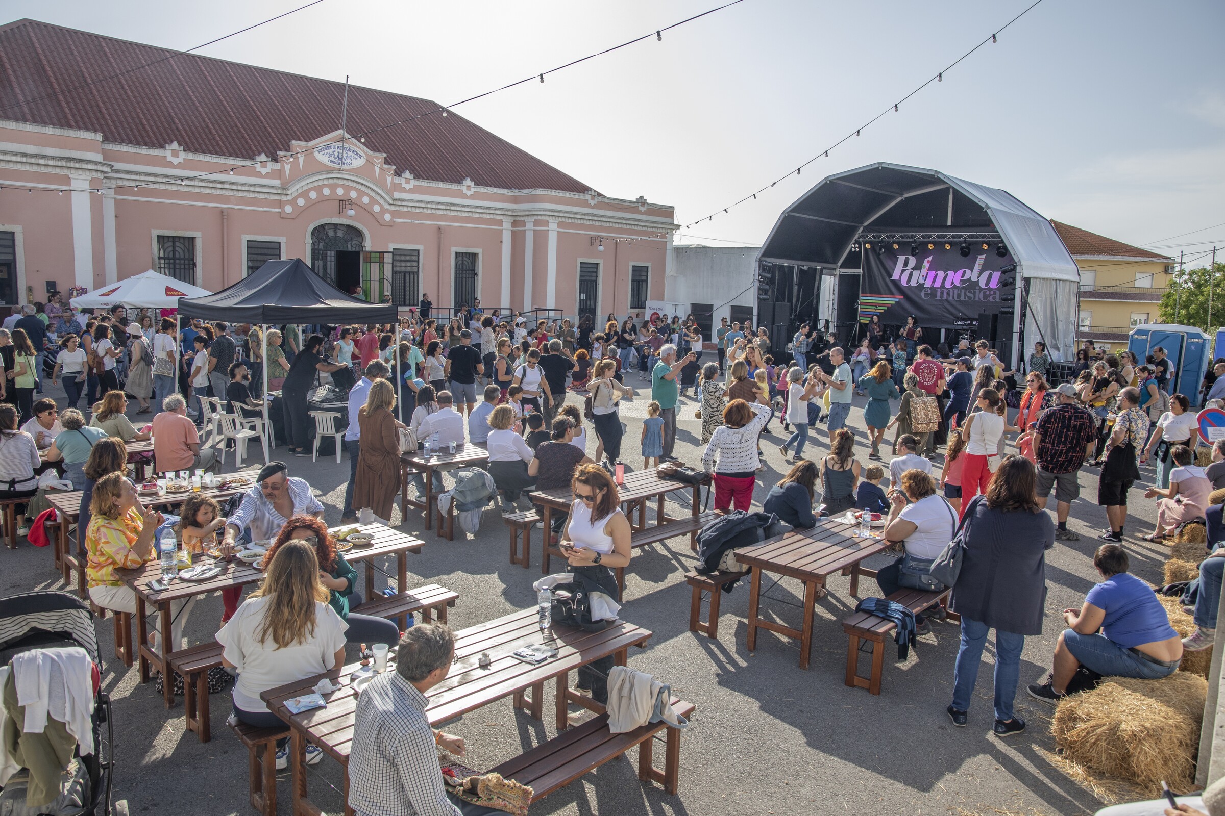“Méee, Festival Folk” recebeu 5 mil visitantes em fim de semana de música e dança