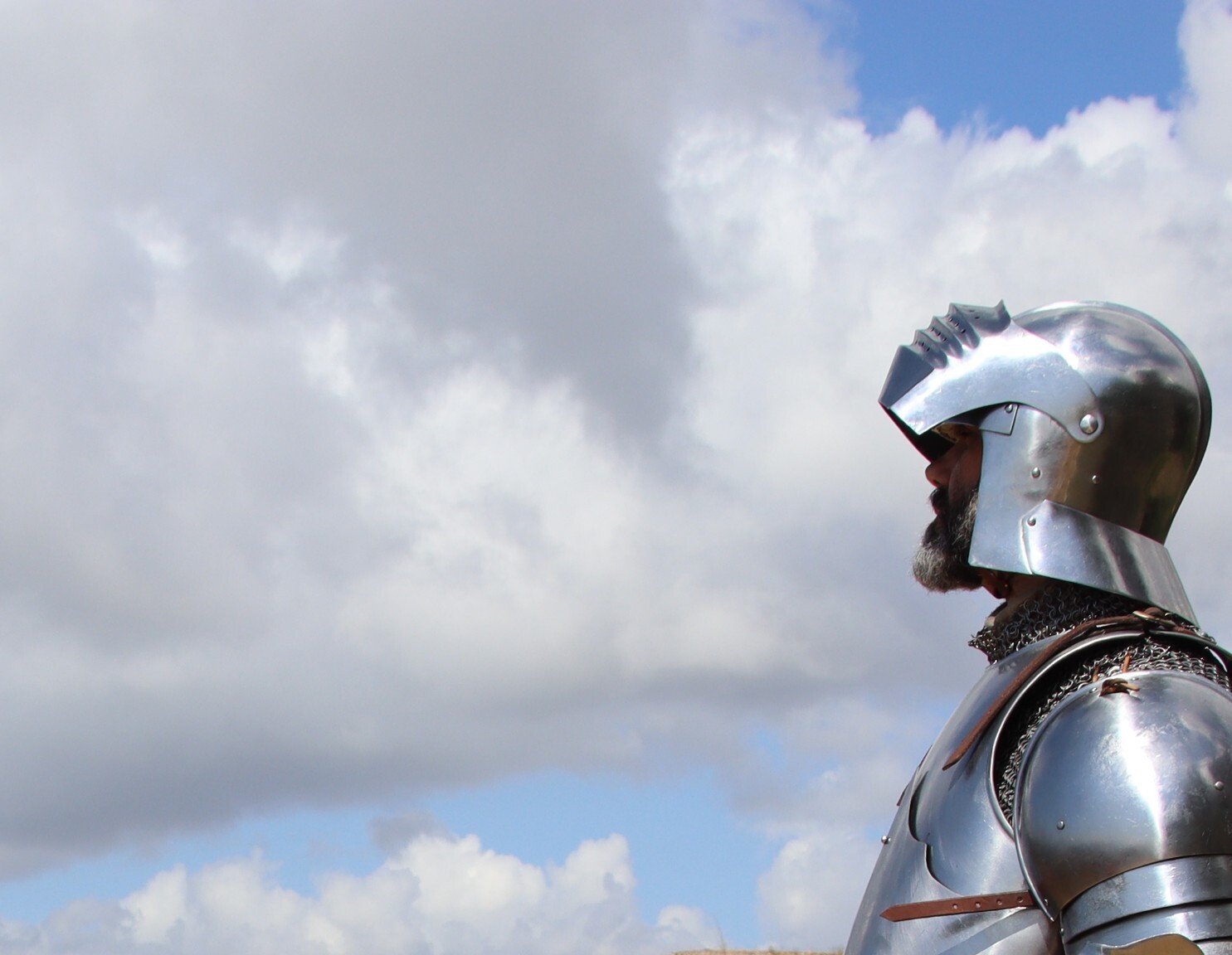 Recue no tempo e assista à apresentação de armamento no Castelo de Palmela!