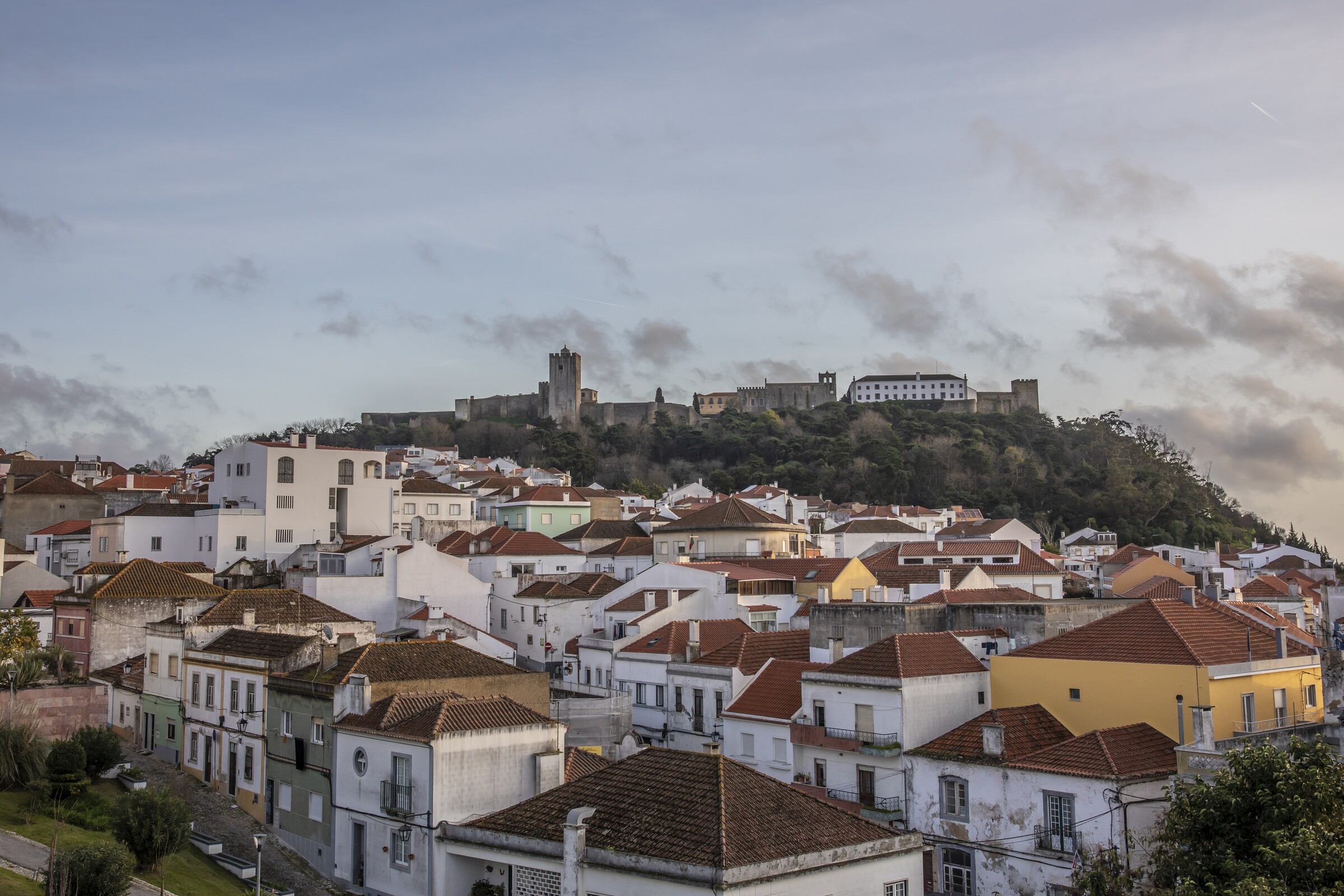 Visite o Centro Histórico e o Castelo de Palmela este outono!