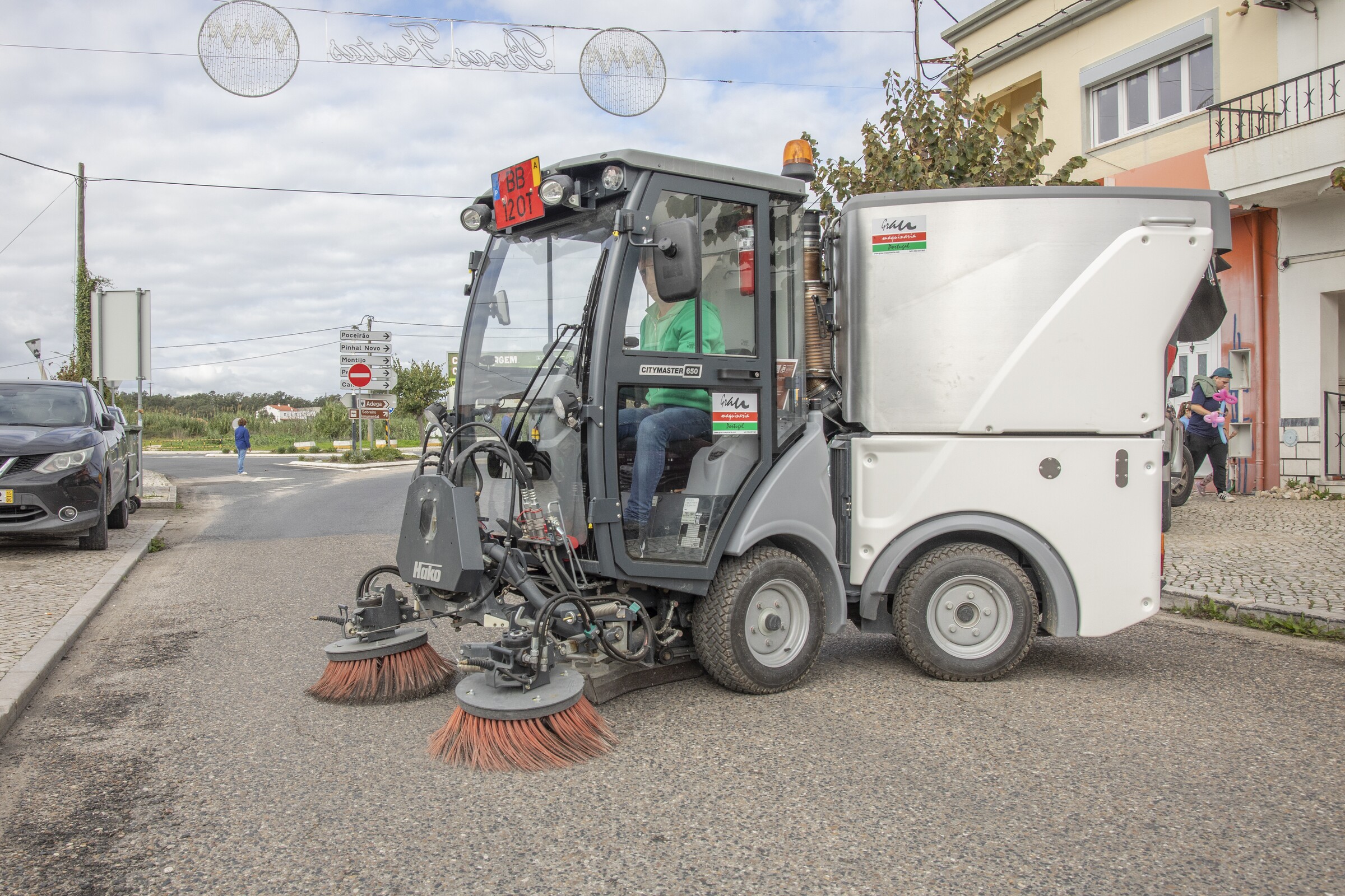 Poceirão e Marateca: Município investe na Limpeza Urbana - contamos consigo!