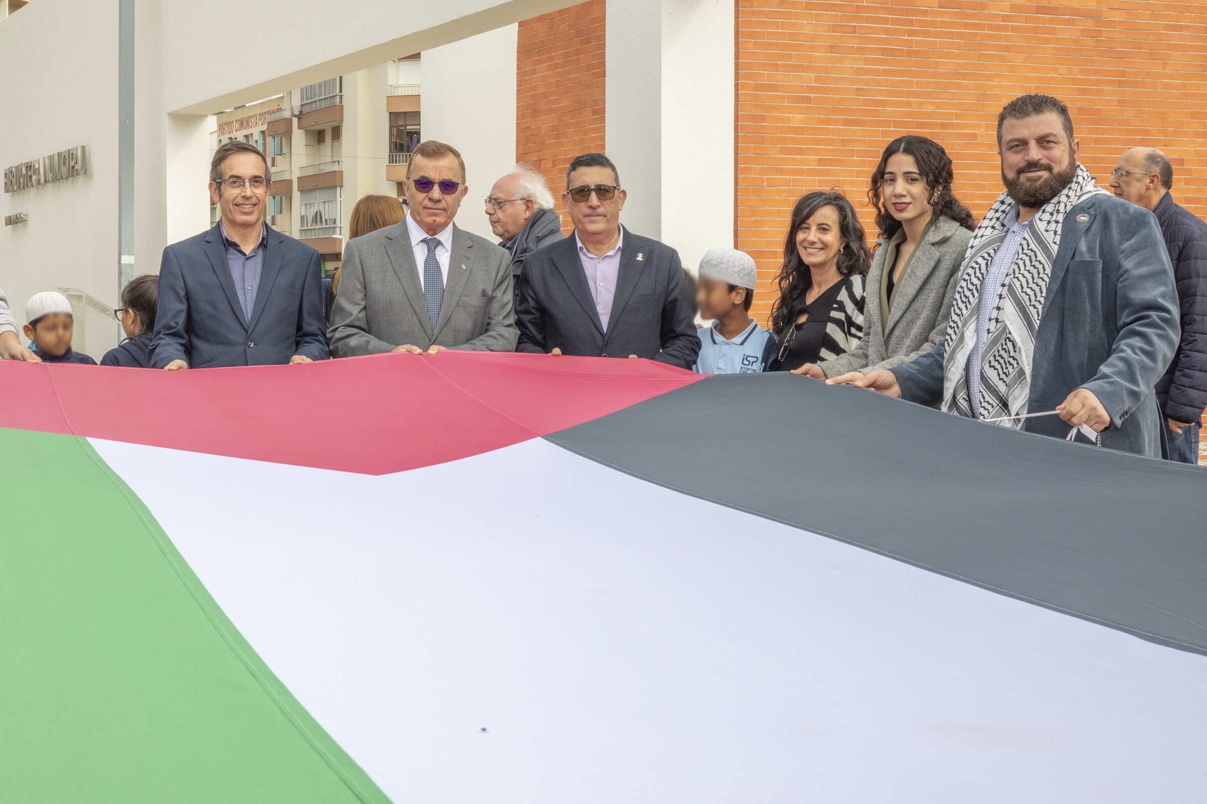 Solidariedade com o Povo Palestino  «Somos um território de tolerância, de solidariedade de Paz e...