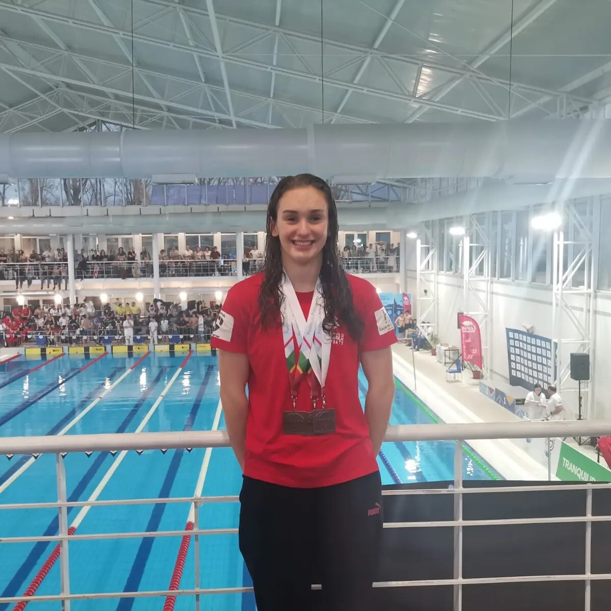 Nadadora Leonor Parente conquistou dois títulos de Campeã Nacional