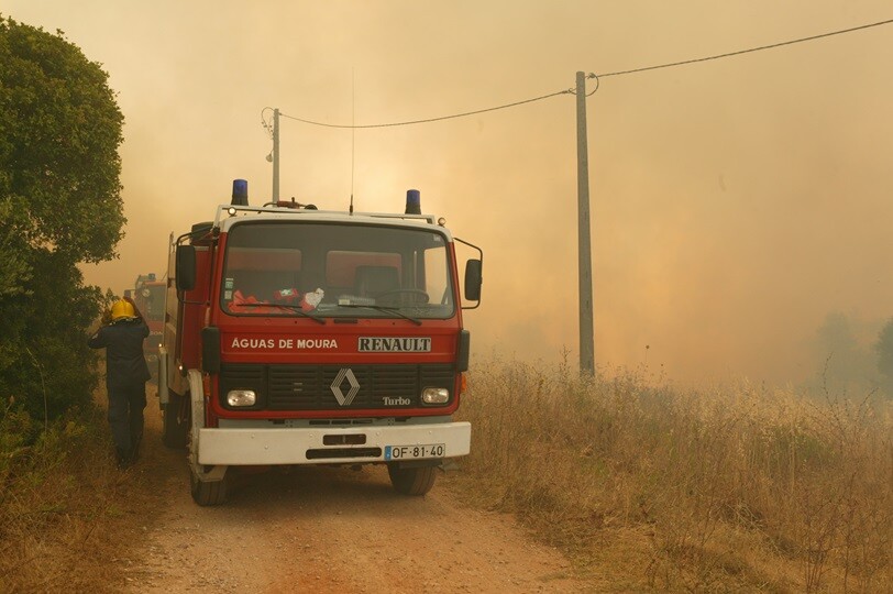 Bombeiros de Águas de Moura Município comparticipa aquisição de veículo de combate a incêndios  