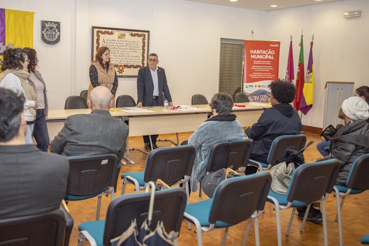 Entregues + 4 habitações em regime de arrendamento apoiado