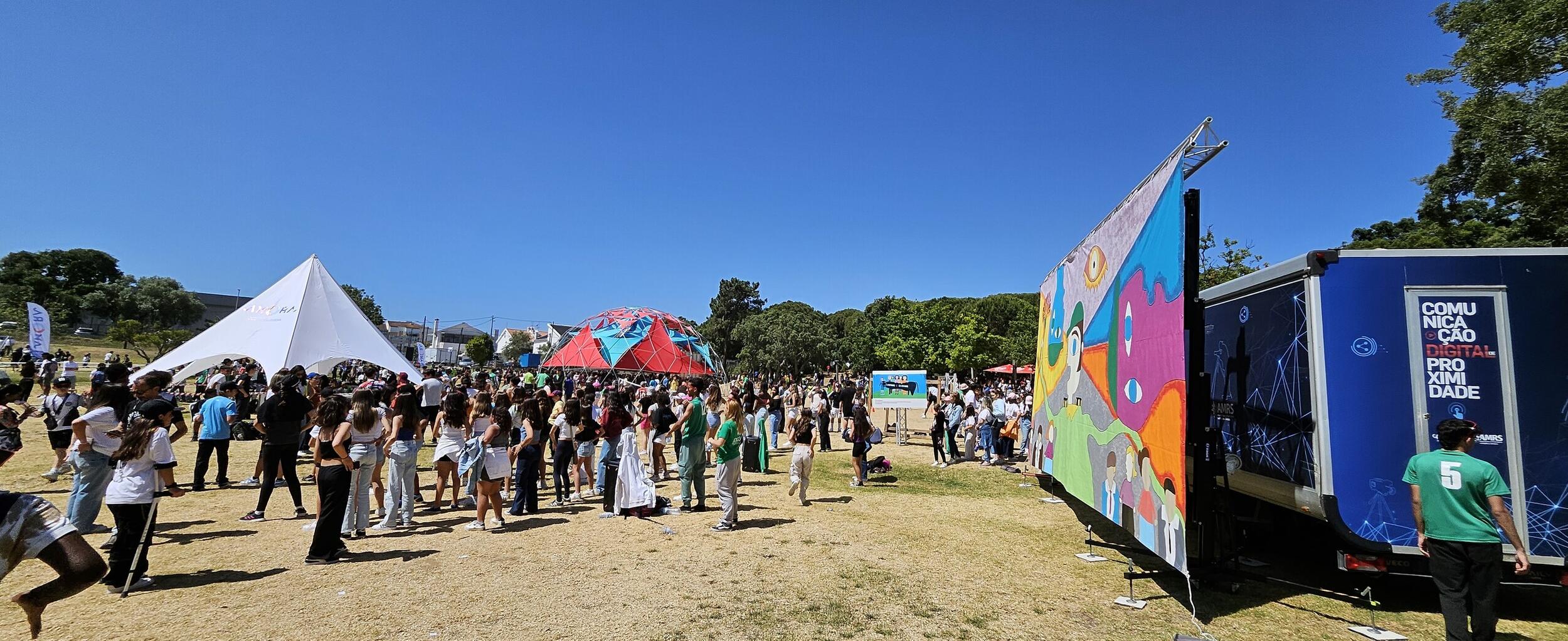 Alunas da EB Hermenegildo Capelo vencem prémio “Kid’s Guernica”