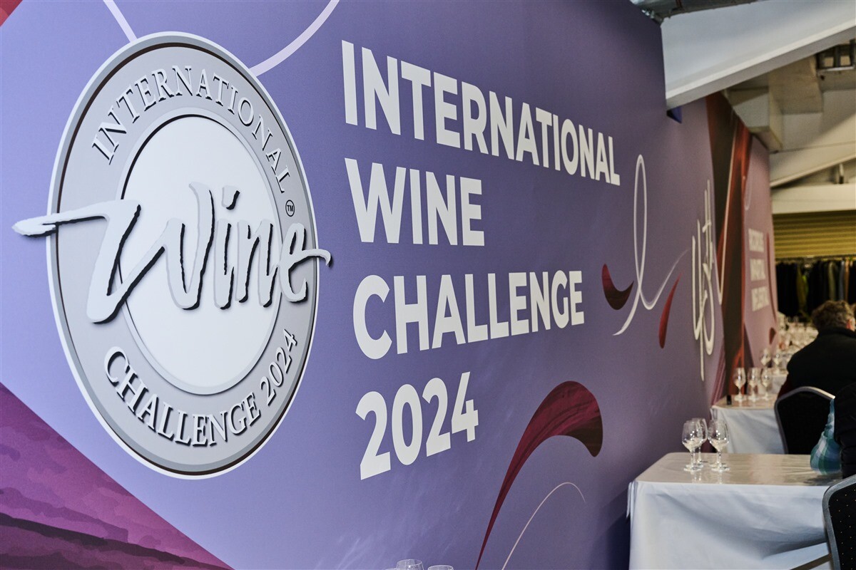 Adega de Palmela e Casa Ermelinda Freitas brilham no International Wine Challenge 