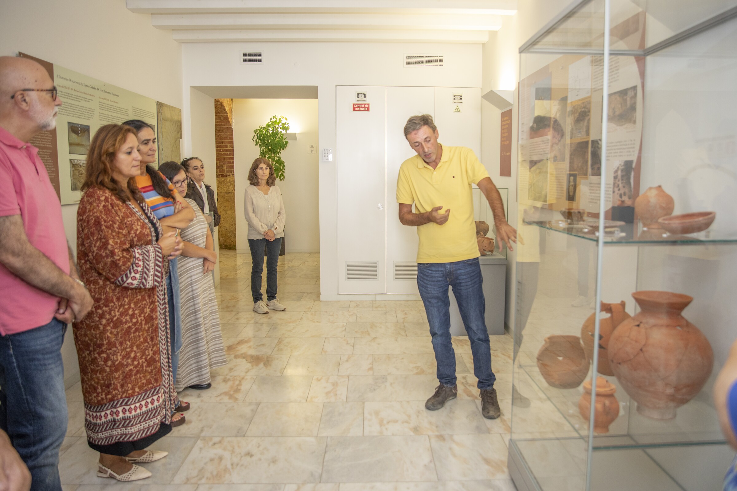 Nova Exposição Espaço Cidadão: descubra os vestígios arqueológicos da R. Nenhures