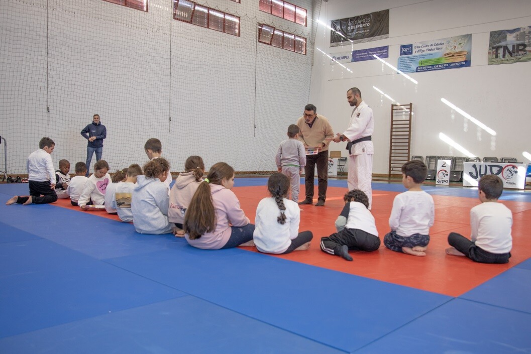 Torneio e “Judo na Escola” reuniram dezenas de atletas em Pinhal Novo