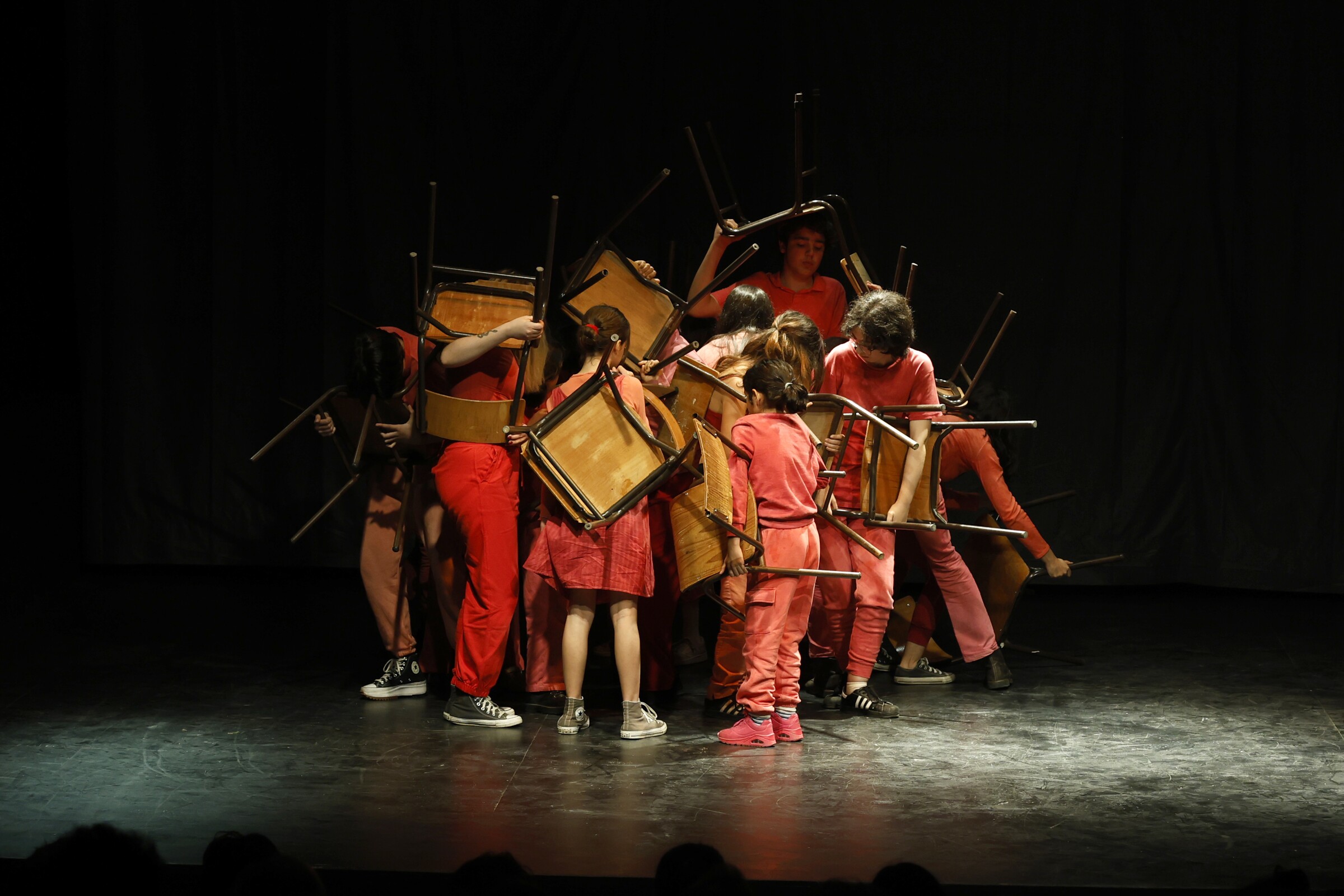 Teatro O Bando apresenta resultado final de “Entroncamento” - Confraria do Teatro