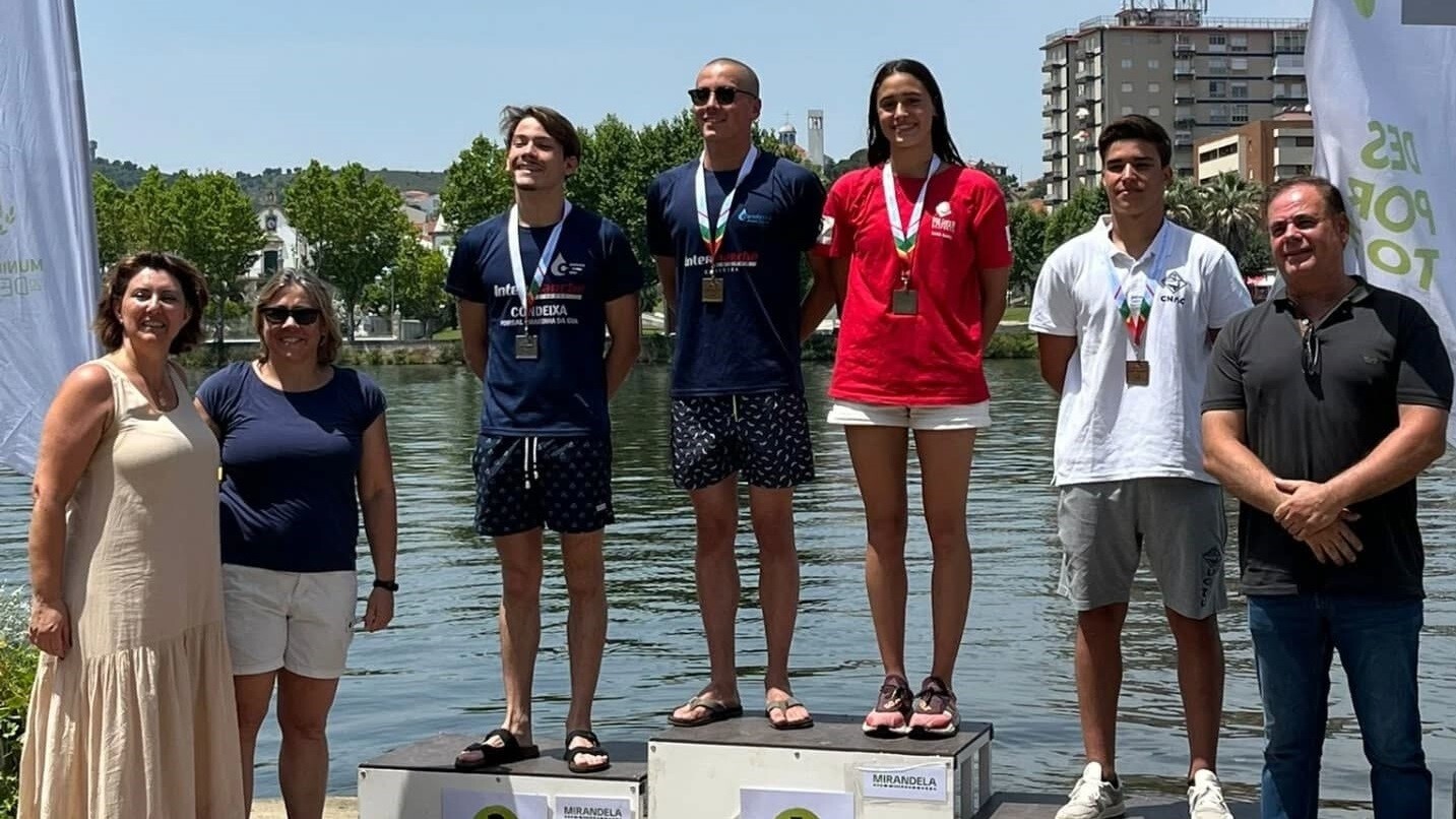 Nadadora da Palmela Desporto Sara Alves é Campeã Nacional de Águas Abertas