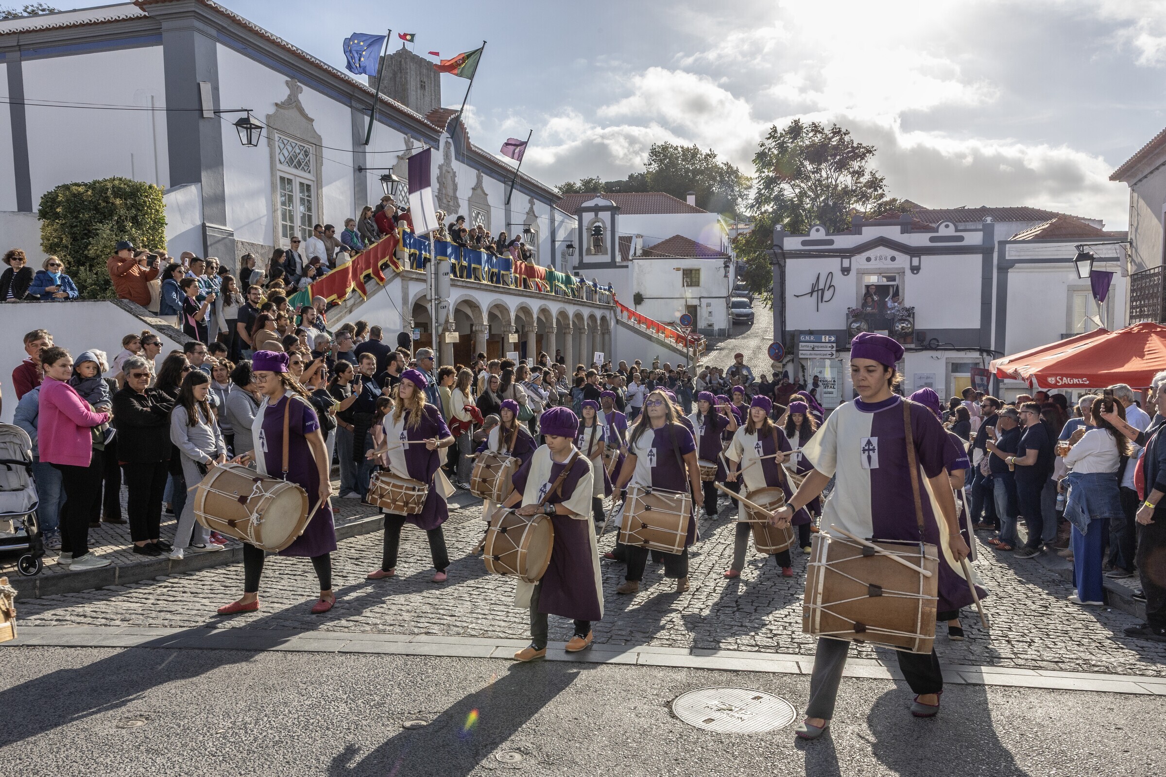 Feira Medieval de Palmela recebe milhares de visitantes numa edição com várias novidades