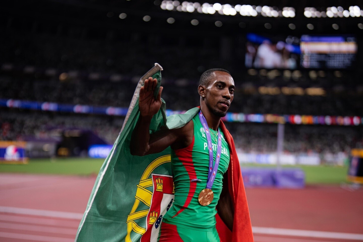 Saudação - Pedro Pichardo é Campeão do Mundo de Triplo Salto