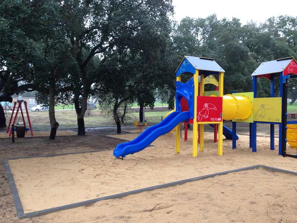 Intervenções nos equipamentos de lazer em espaço público em Quinta do Anjo e Lagoínha