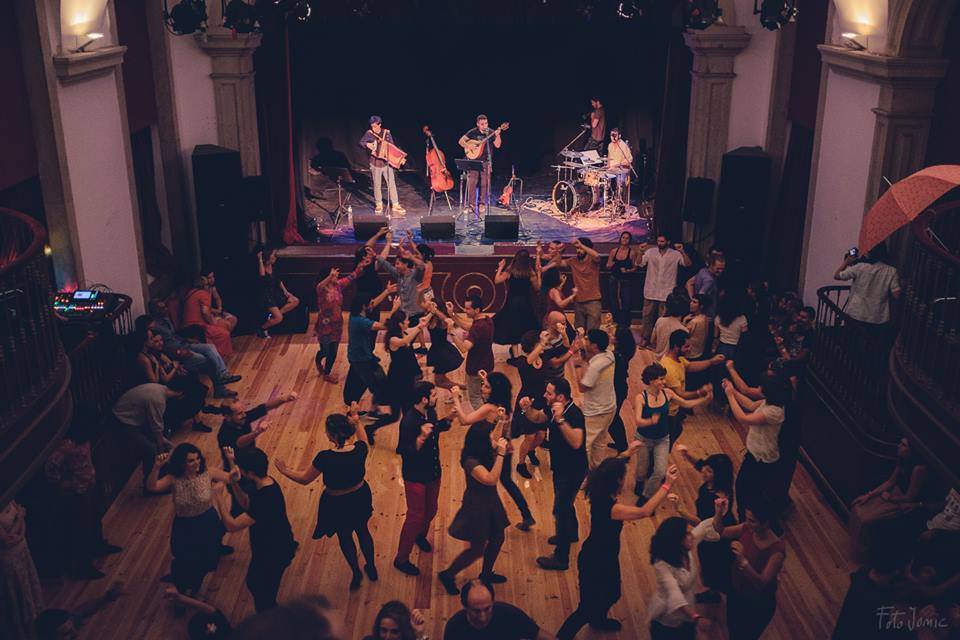 Ahkorda anima em Palmela  Baile de Danças Tradicionais Europeias