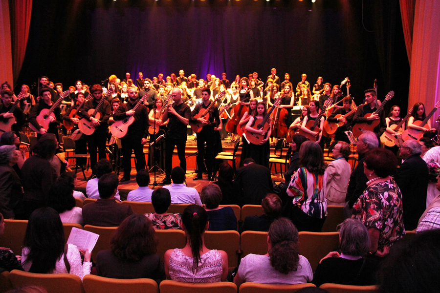 Maestro Jorge Salgueiro apresenta conclusão da “Sinfonia Palmela” em 2017: Orquestra com 150 músi...