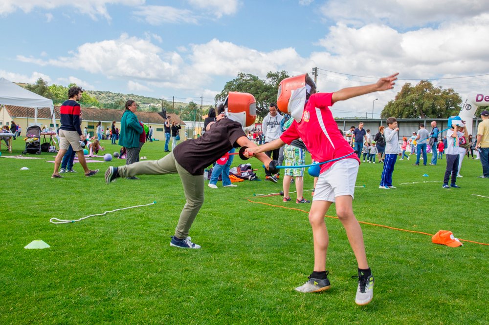 Dia Mundial da Criança reuniu 450 crianças no Campo de Jogos Municipal