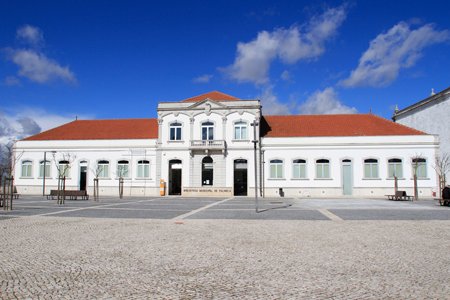 Bibliotecas Municipais com alterações de horários durante o verão