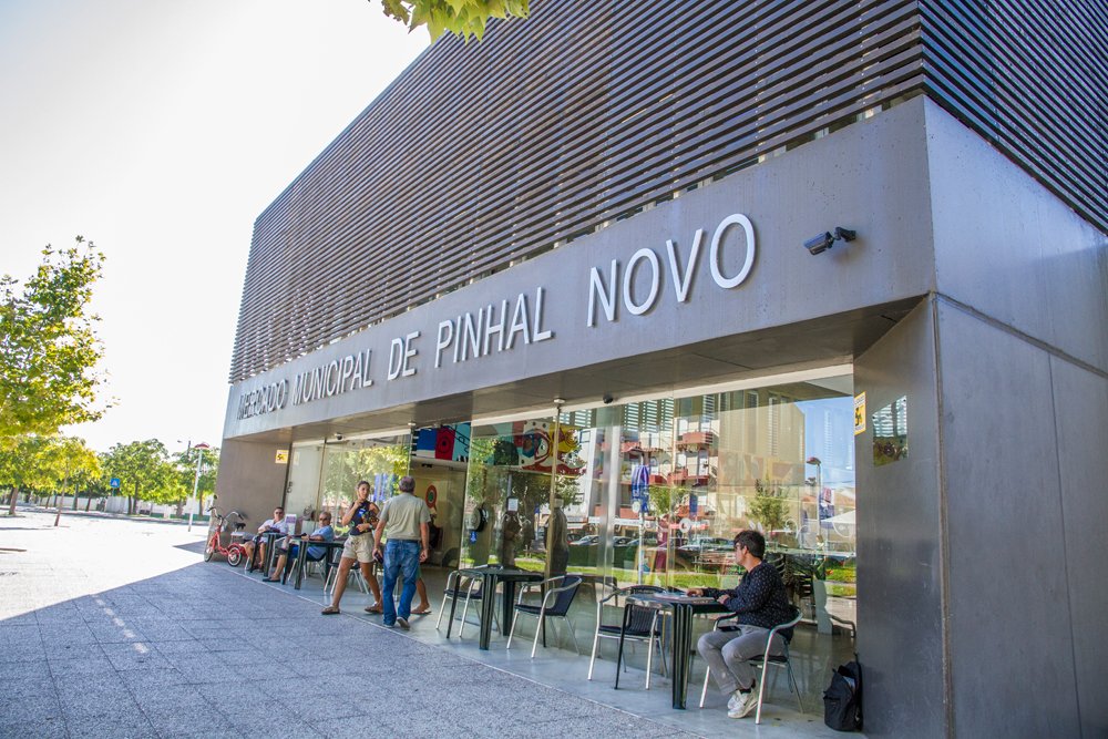 Espaço de venda no Mercado de Pinhal Novo vai a hasta pública