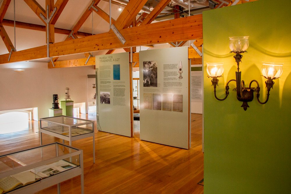 “Finalmente, a Luz!”: Exposição para visitar na Biblioteca Municipal de Palmela