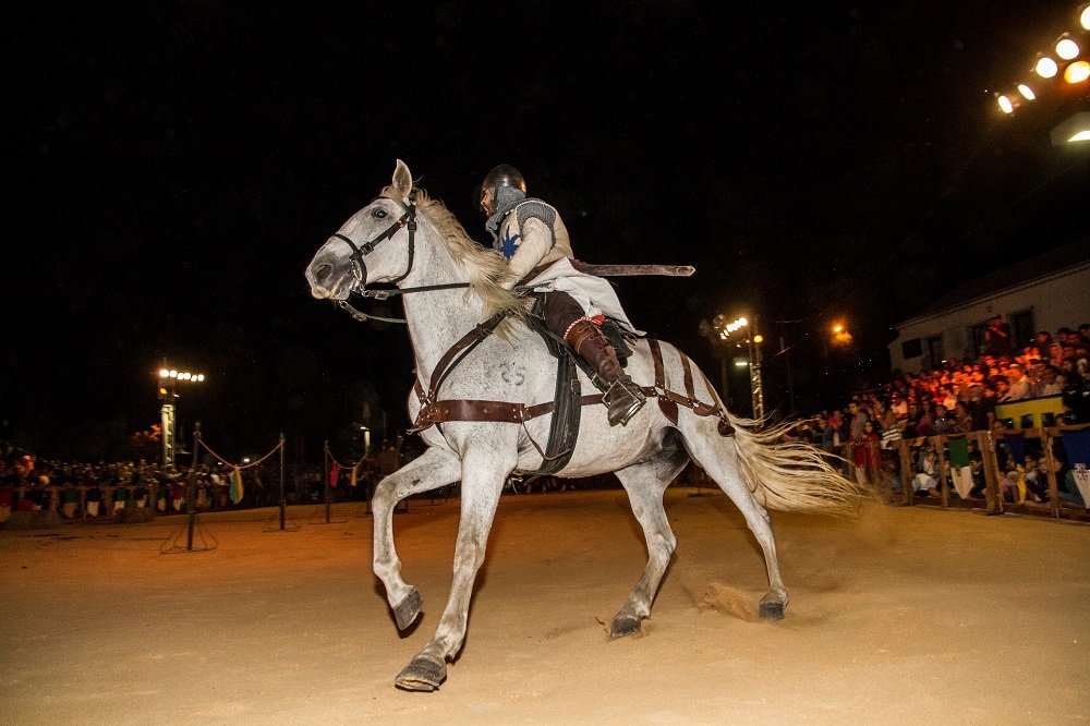 Feira Medieval de Palmela coroada de êxito: Paz entre religiões foi tema em destaque