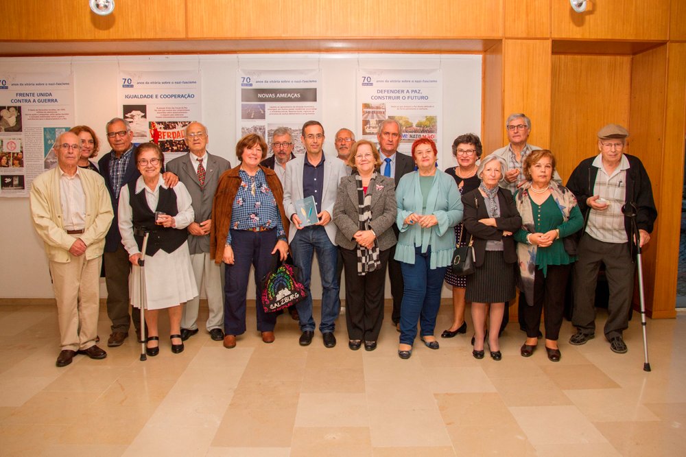 Livro de poesia “Palavras na Nossa Terra” lançado em tarde cultural