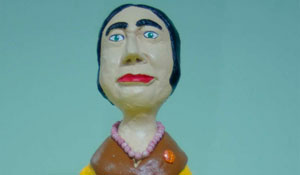 Pequenos Gigantes: Esculturas de Constantino Teixeira em exibição na  Casa Mãe da Rota dos Vinhos