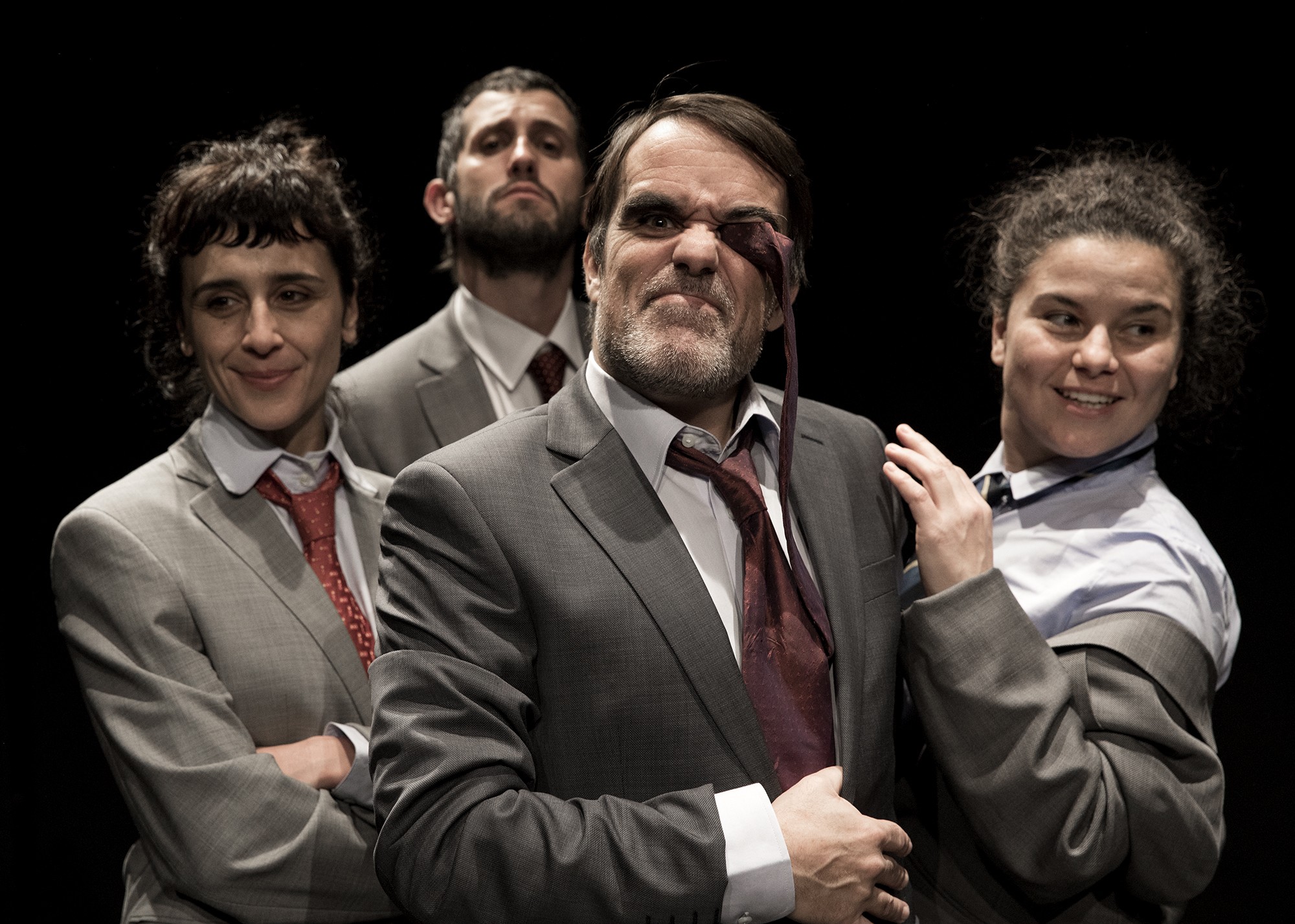 Companhia do Chapitô apresenta “Hamlet” no Cineteatro S. João