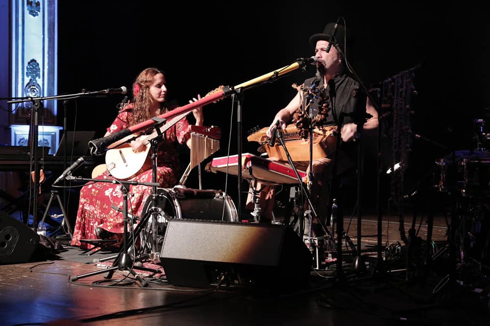 Baile de Danças Tradicionais do Mundo com Duo “Recanto”